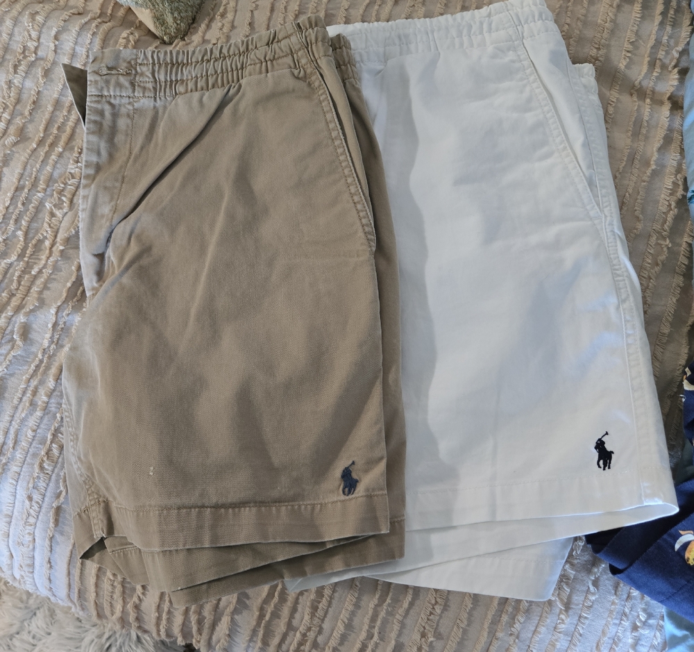 Polo Ralph Lauren Men’s Shorts Pair - Khaki & White SIZE Med